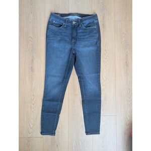 TORRID Womens 12R Medium Wash Sky High Skinny Jeans High Rise Skinny Jeans